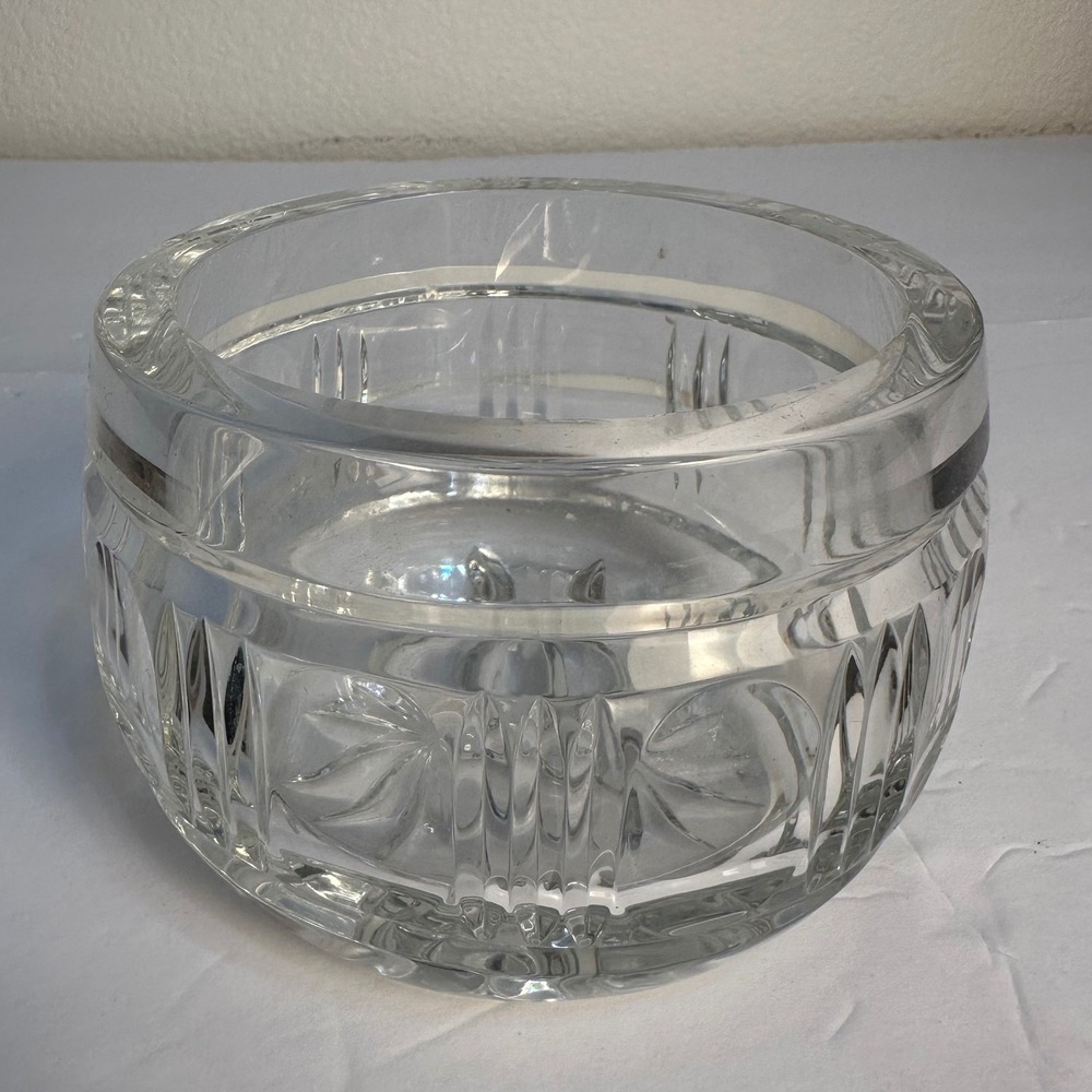 Heavy Crystal Glass Bowl‎ Vintage Starburst Base Cut Glass Decor